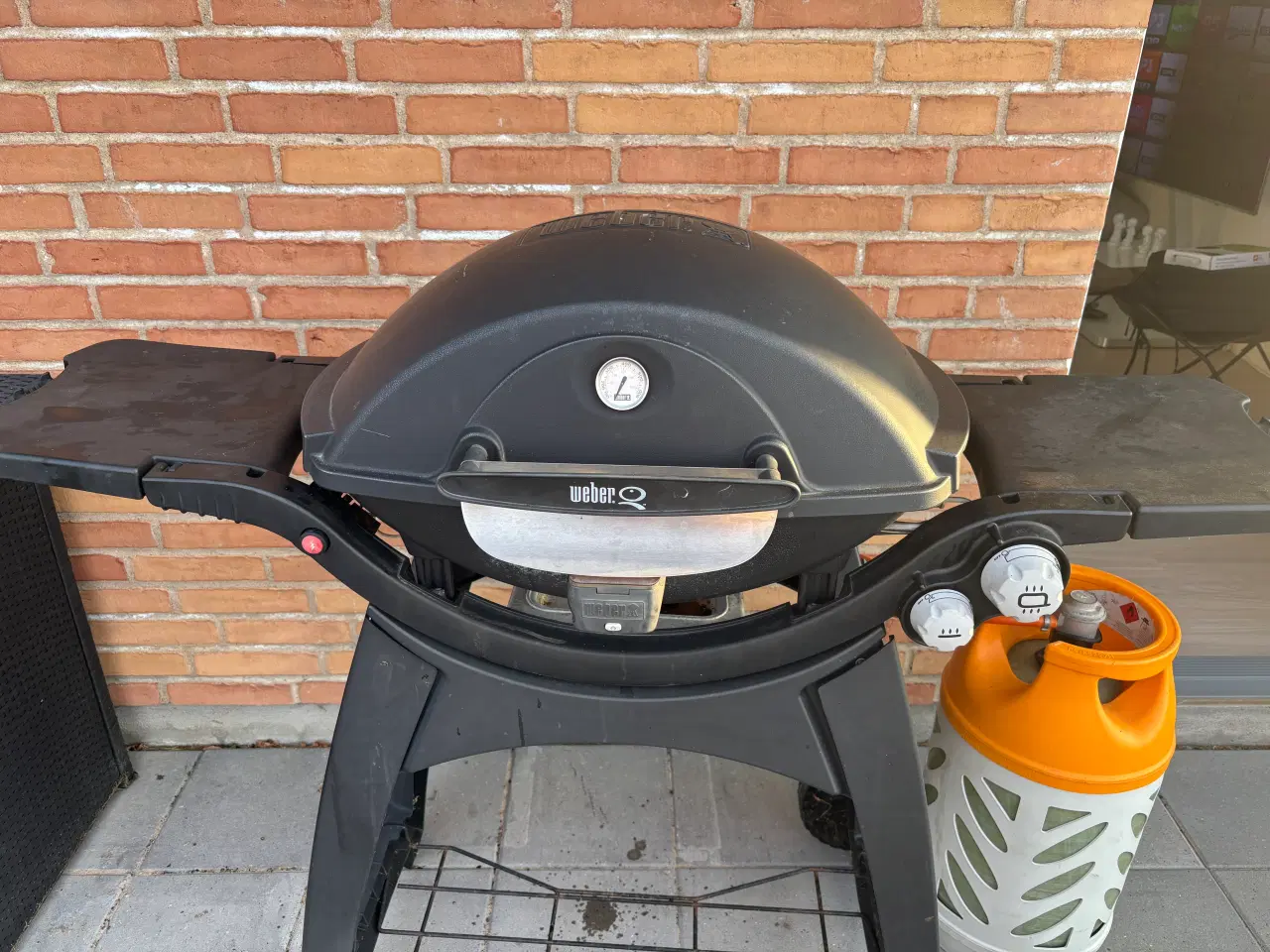 Billede 2 - Weber q3200 med tilbehør