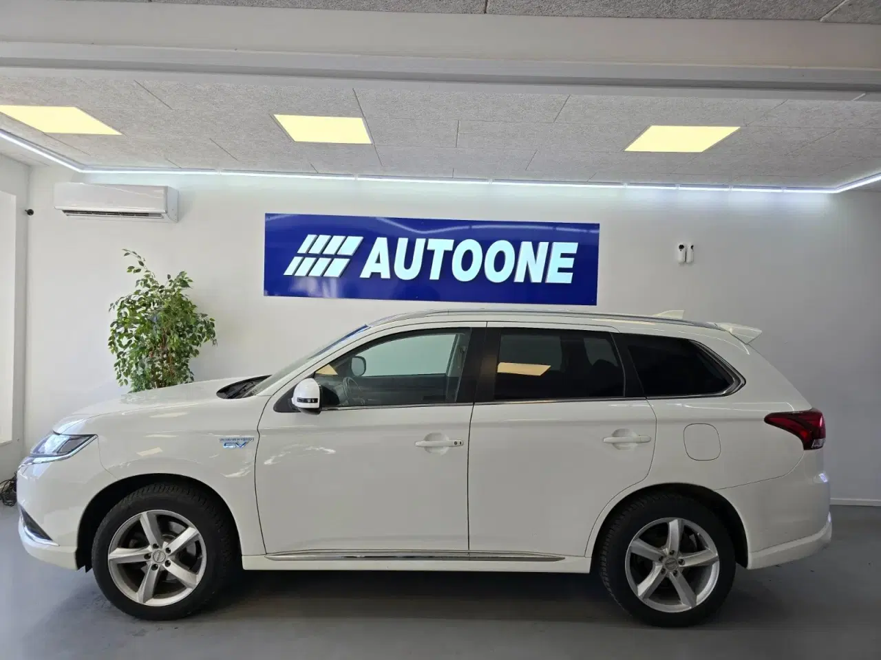 Billede 3 - Mitsubishi Outlander 2,4 PHEV Inform+ CVT 4WD