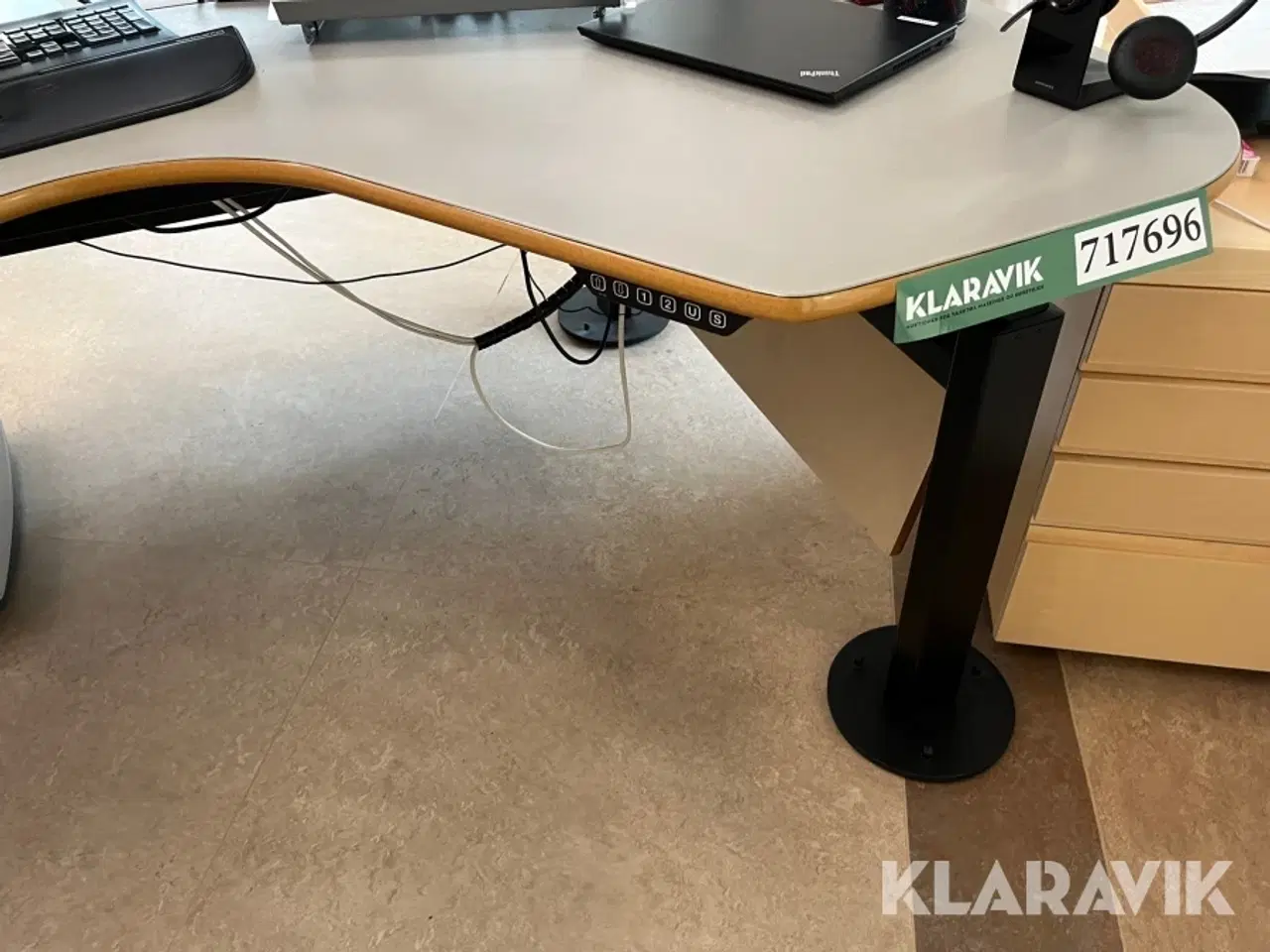 Billede 3 - Hæve/Sænke borde 2 styk