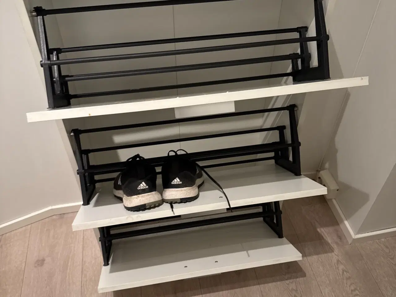 Billede 5 - Skoskap Tilstand: Pent brukt - I god stand 