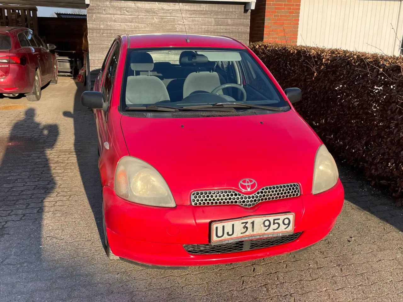 Billede 4 - Velholdt Toyota Yaris med automatgear sælges