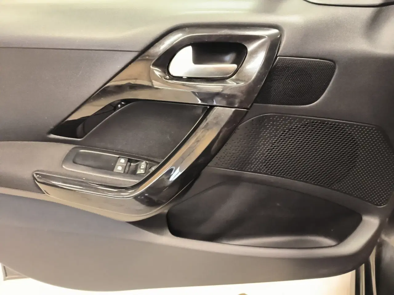 Billede 15 - Peugeot 208 1,6 BlueHDi 100 Active