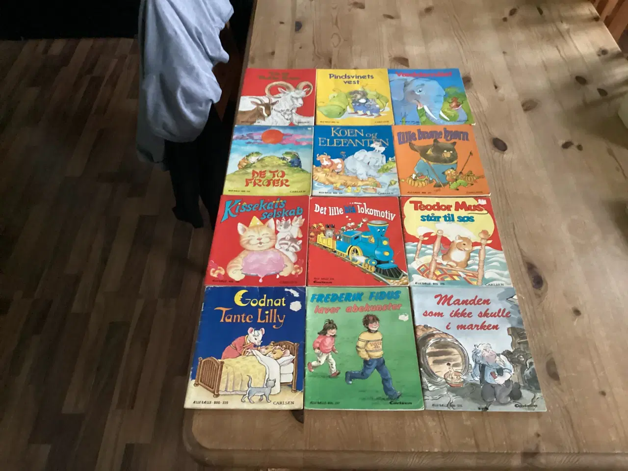 Billede 6 - Ælle Bælle Bøger 98 Stks.