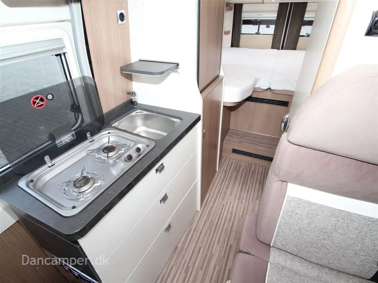 Billede 13 - 2019 - Carthago van 640 LE Chaming Carthago Charming, Luksusvan godt udstyret - Enkeltsengsmodel. 150Hk Automatgear - Solcelle - inverter mm.