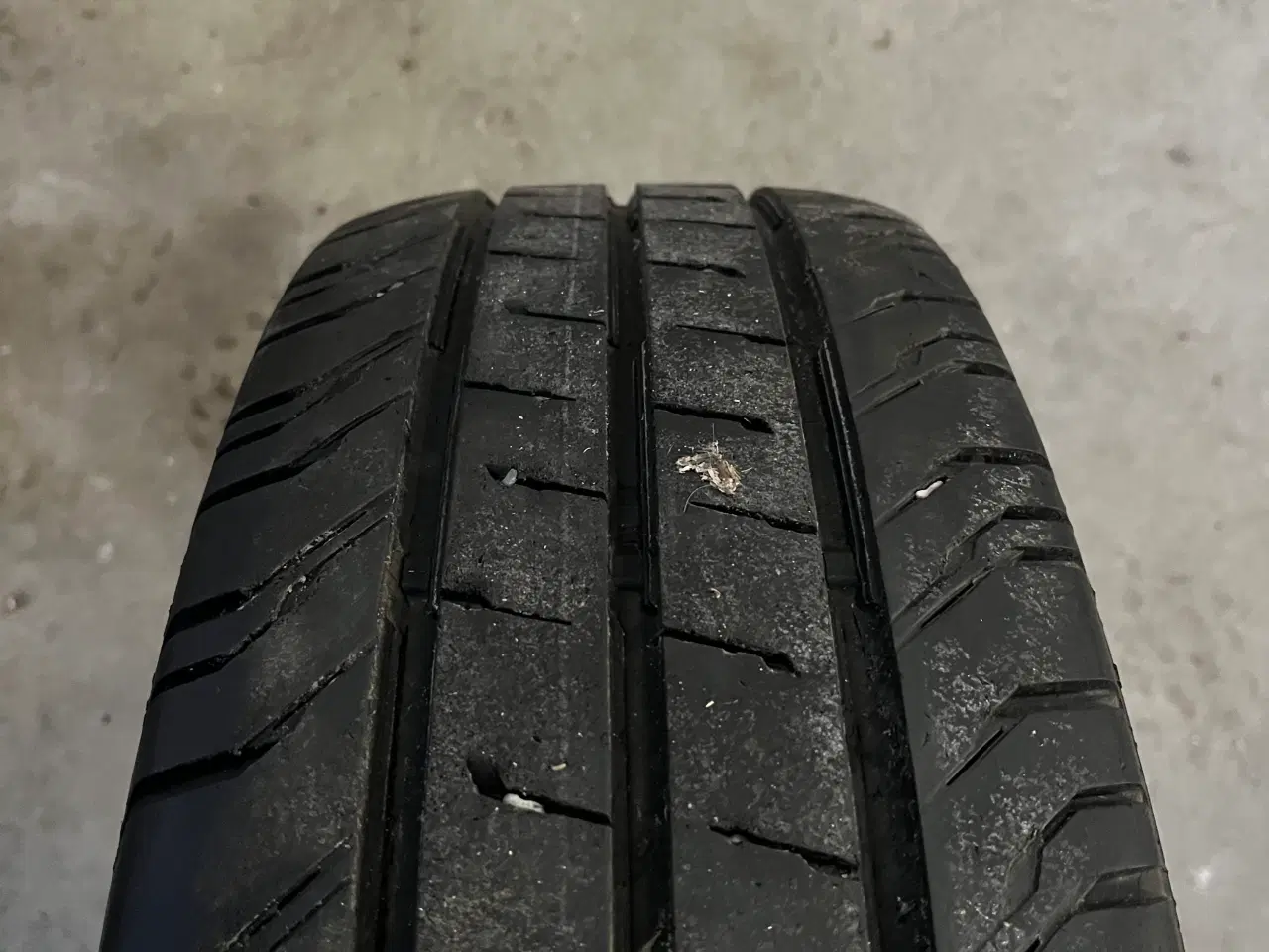 Billede 5 - 205/65R16c Continental sommerdæk