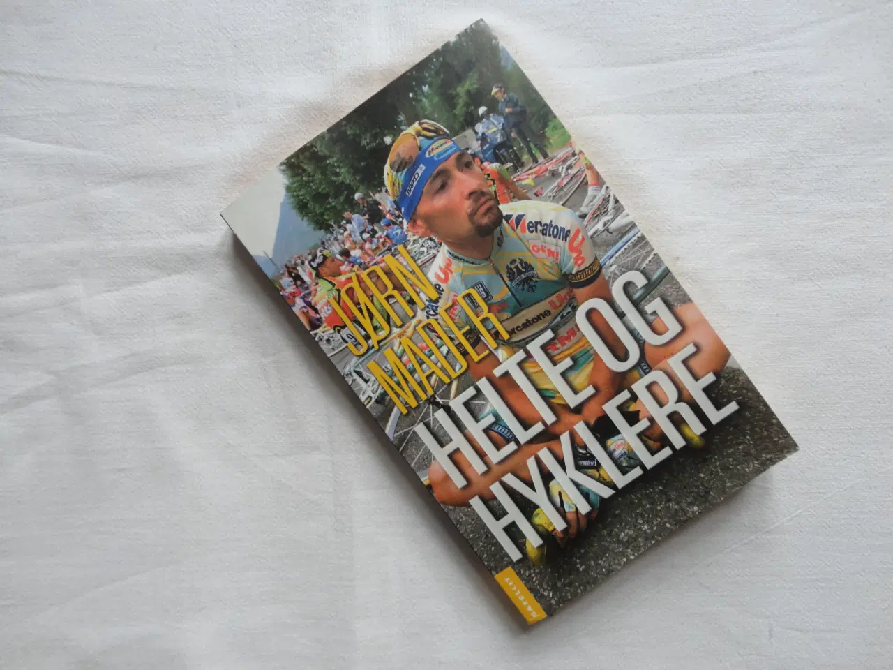 Billede 1 - Helte og Hyklere  :