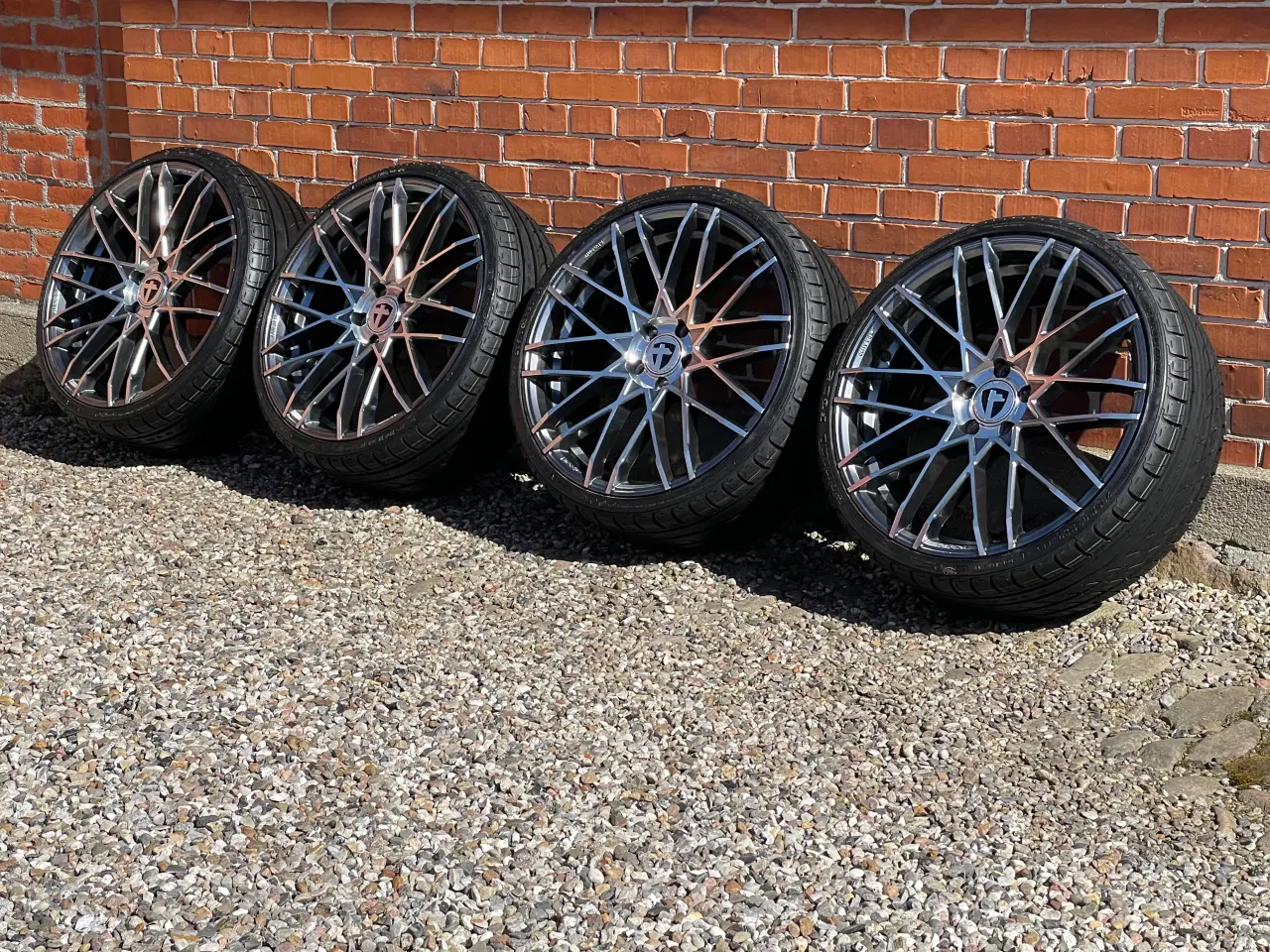 Billede 2 - Original Tomason alufælg 235/30-20" krydsmål 5x112