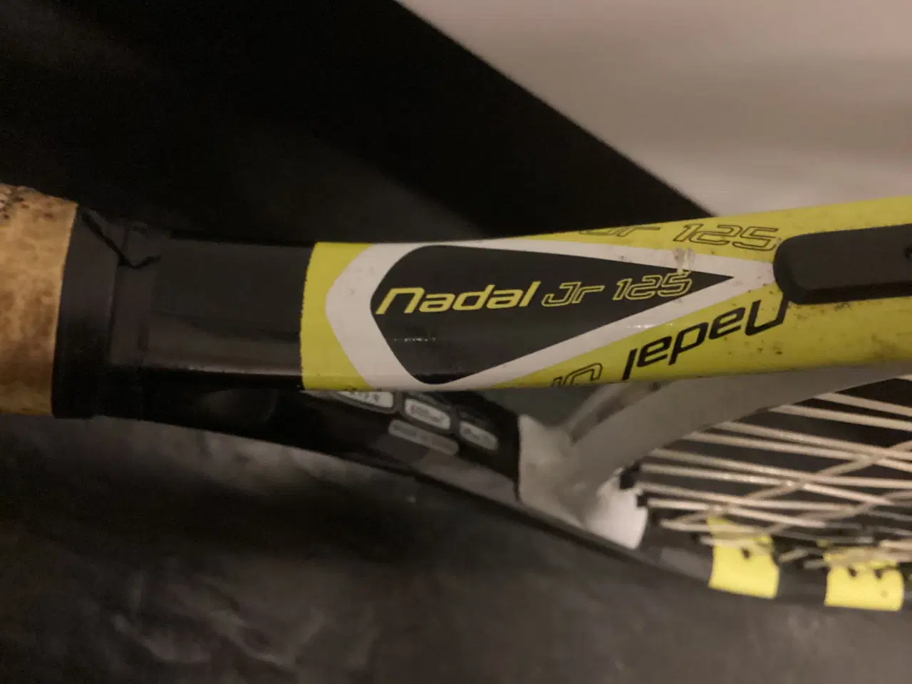 Billede 8 - 2 fine BABOLAT junior tennisketchere. Samlet pris