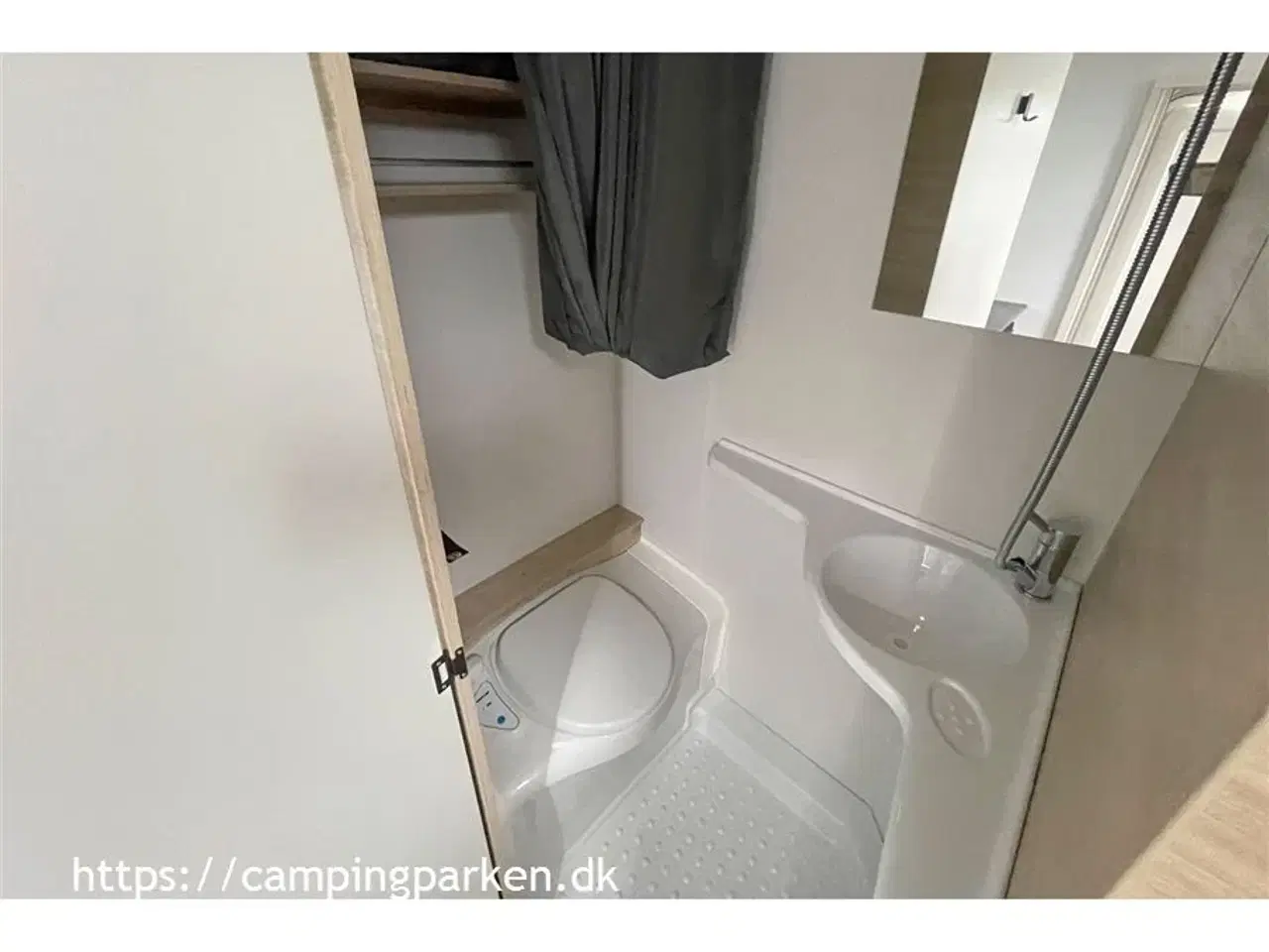 Billede 9 - 2024 - Caravelair ALBA 400 ARTIC   Lille, let rejsevogn med mover og meget udstyr - til elbilen eller den mindre bil