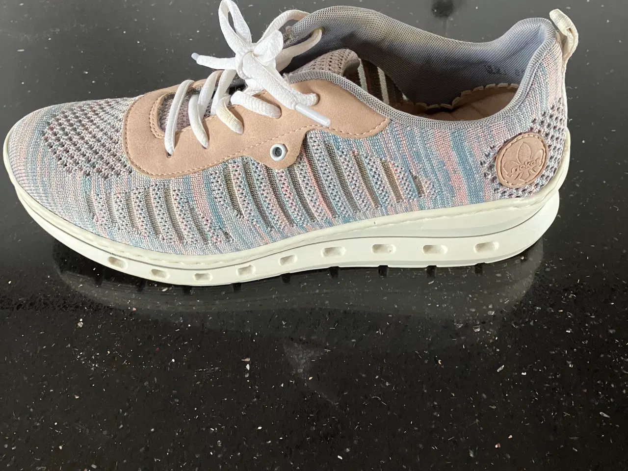 Billede 3 - Smarte sneakers fra Rieker
