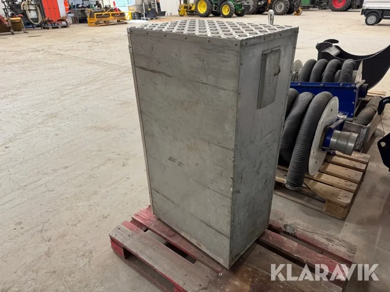 Billede 4 - Redskabsskab D60cm B39cm H110cm