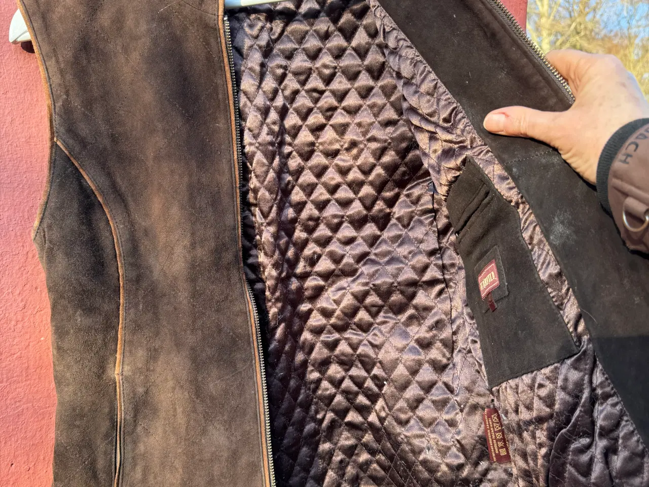 Billede 2 - Ruskindsvest til kvinde - Härkila