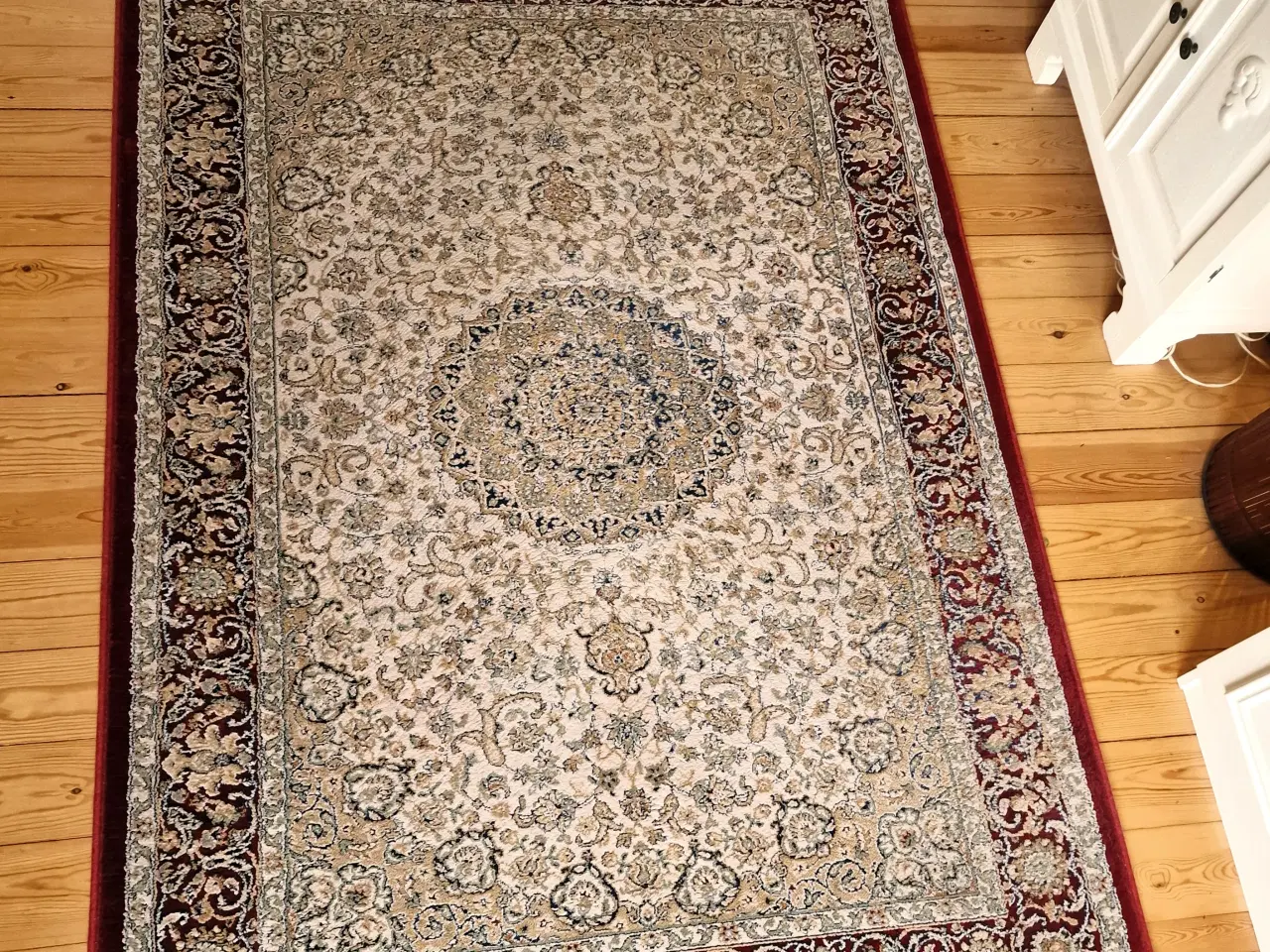 Billede 2 - Pænt Wilton tæppe med orientalske mønster.