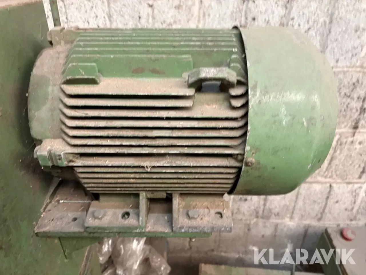 Billede 12 - Lot: rulleborde, kapsav og elskab Lind maskiner KS-300