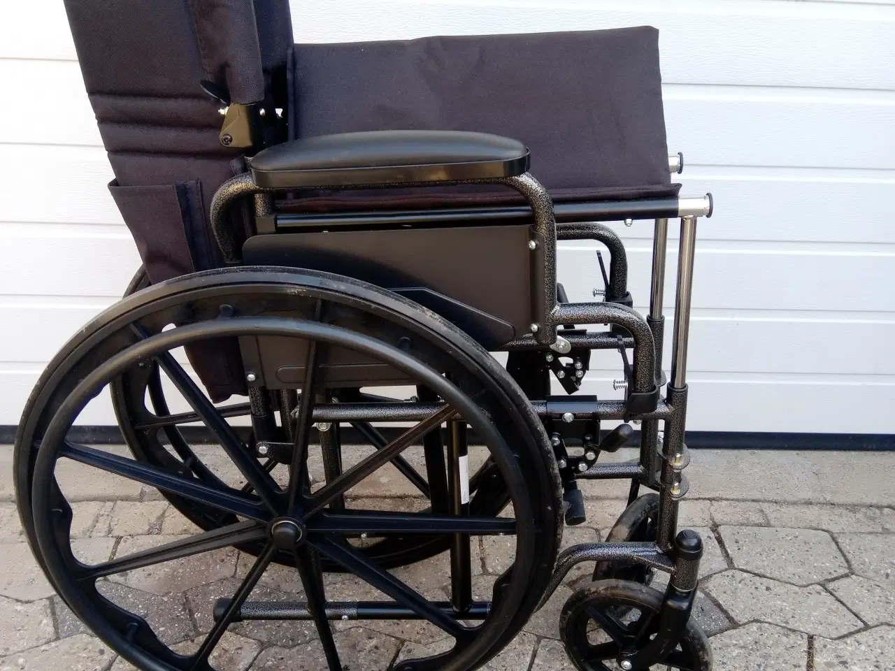 Billede 2 - Kørestol som er sammenklappelig, belastning 110 kg