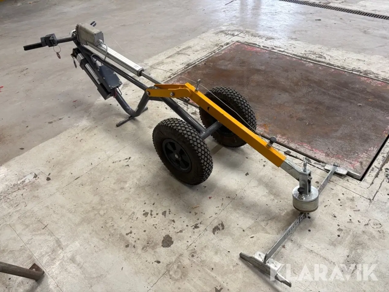 Billede 4 - Fliselægger Baron