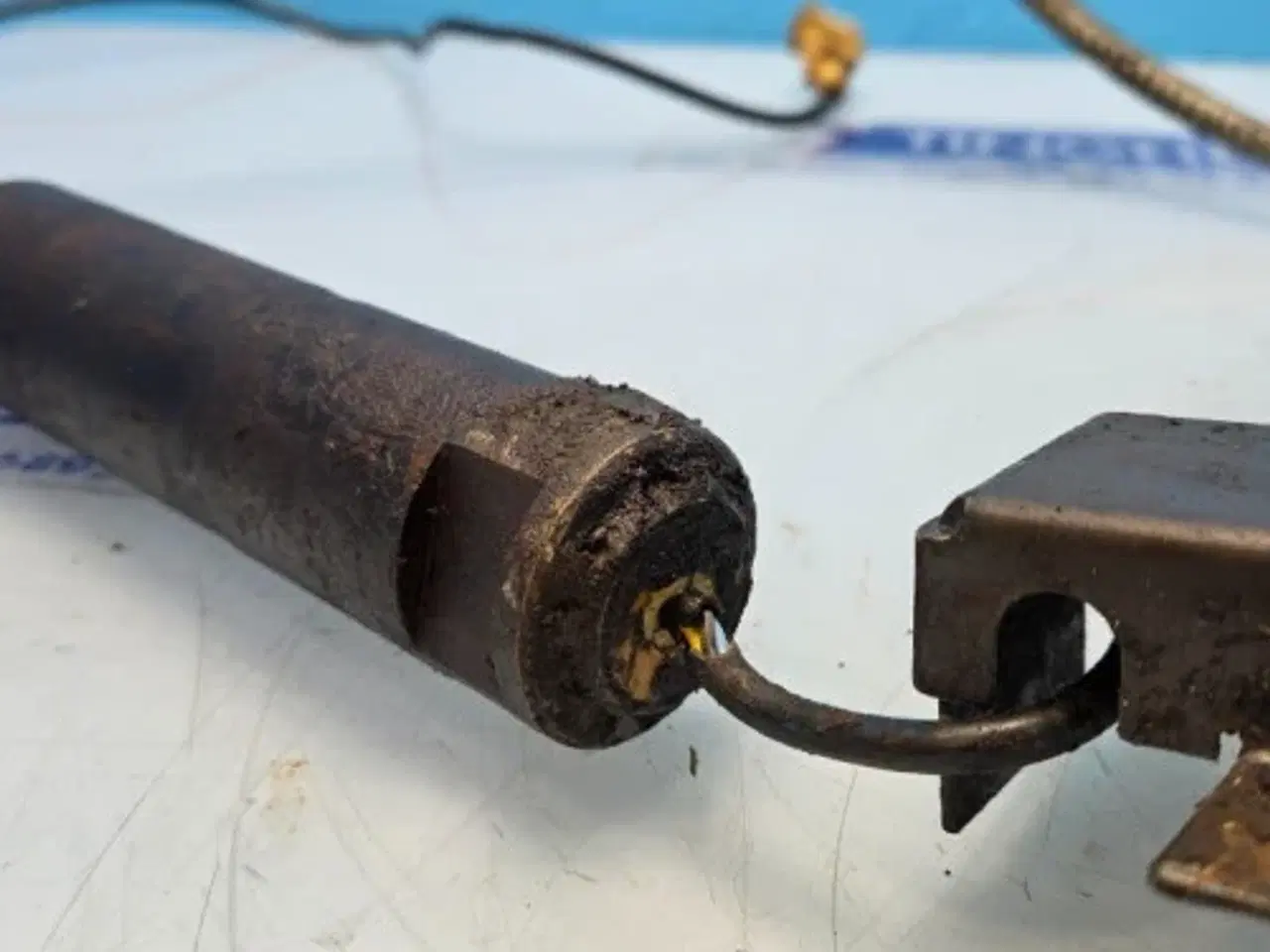 Billede 5 - Massey Ferguson 3060 Sensor Pin 3382356M2