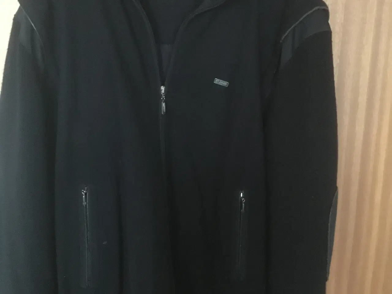 Billede 1 - “Clipper” flot Marine uldjakke m strikærmer 