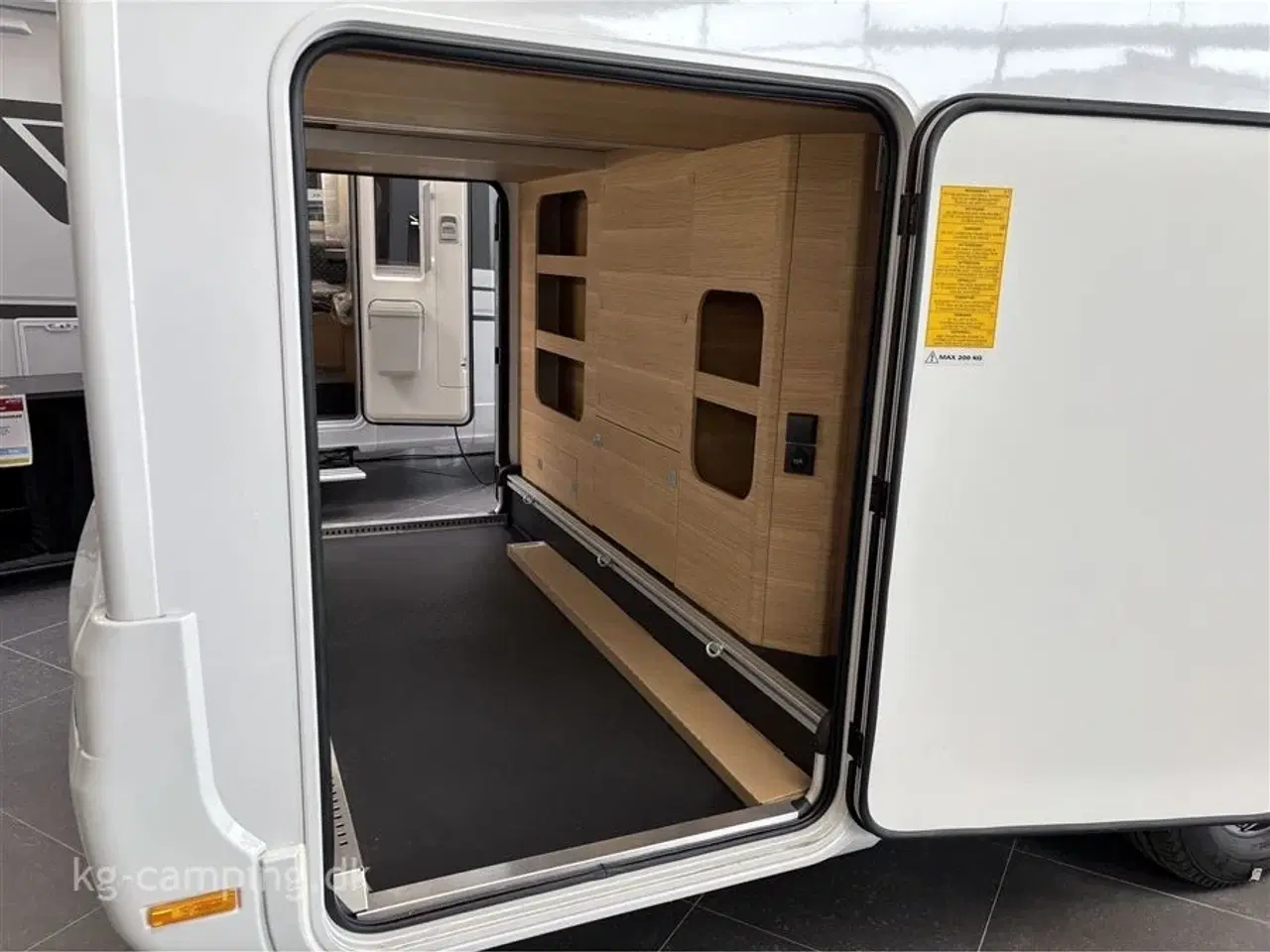 Billede 6 - 2024 - Adria Sonic Plus 700 DL   Adria Sonic 700 DL – Bestilt hjem med topudstyr!
