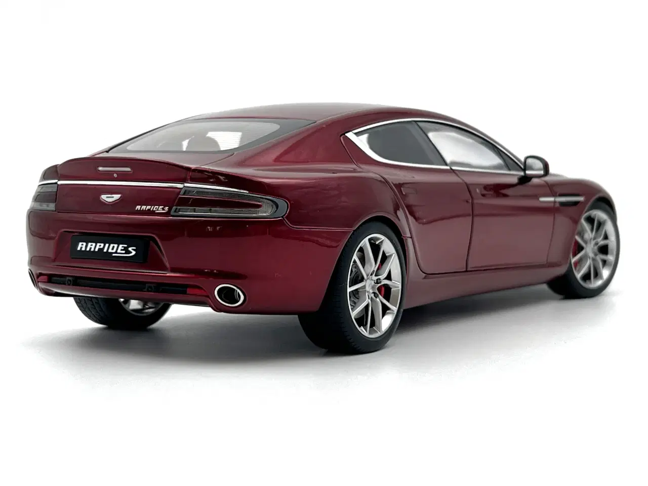 Billede 4 - 2015 Aston Martin Rapide S - AUTOart - 1:18