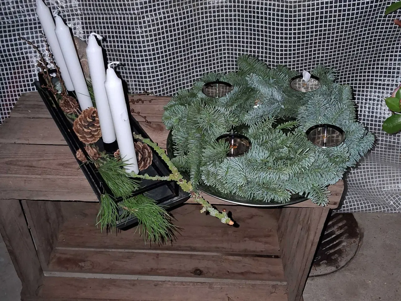 Billede 3 - Dekorationer sælges og juletræ pynte og træer