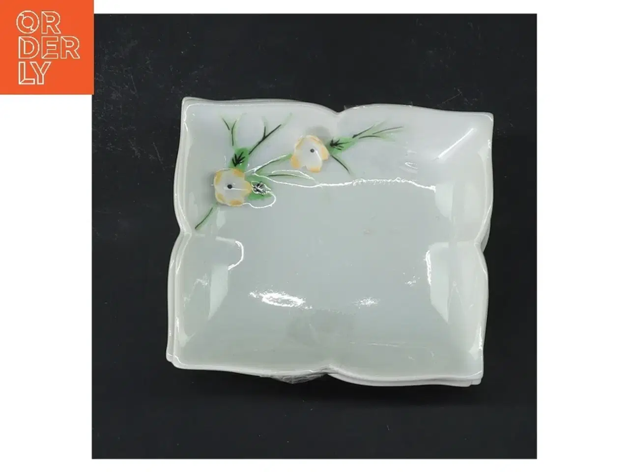 Billede 2 - Sæt med fire nye små porcelænsskåle (str. 4 stk 7,5x8,5 cm)fra.eks til sushi