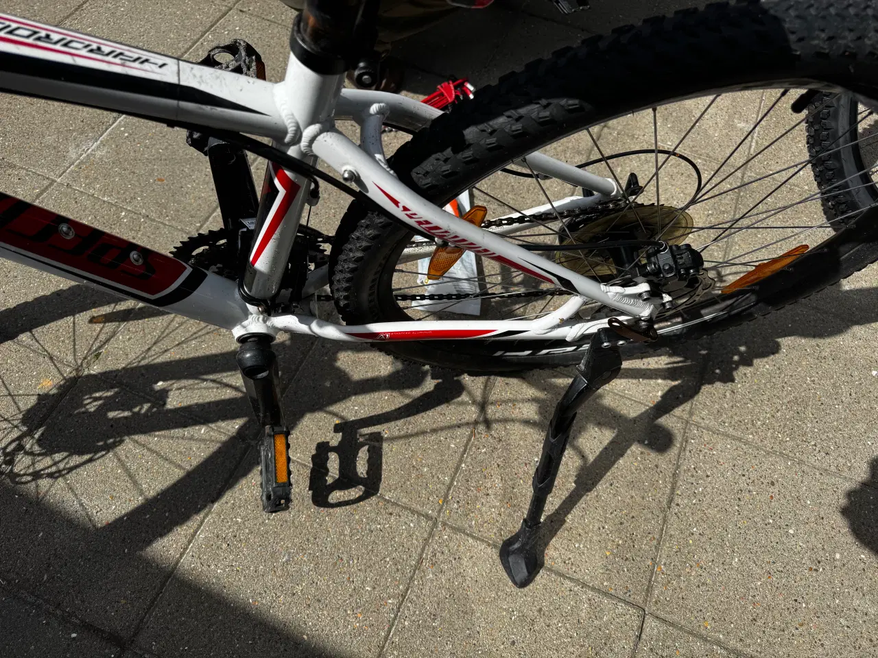 Billede 3 - Drenge cykel, Børne cykel, specialized