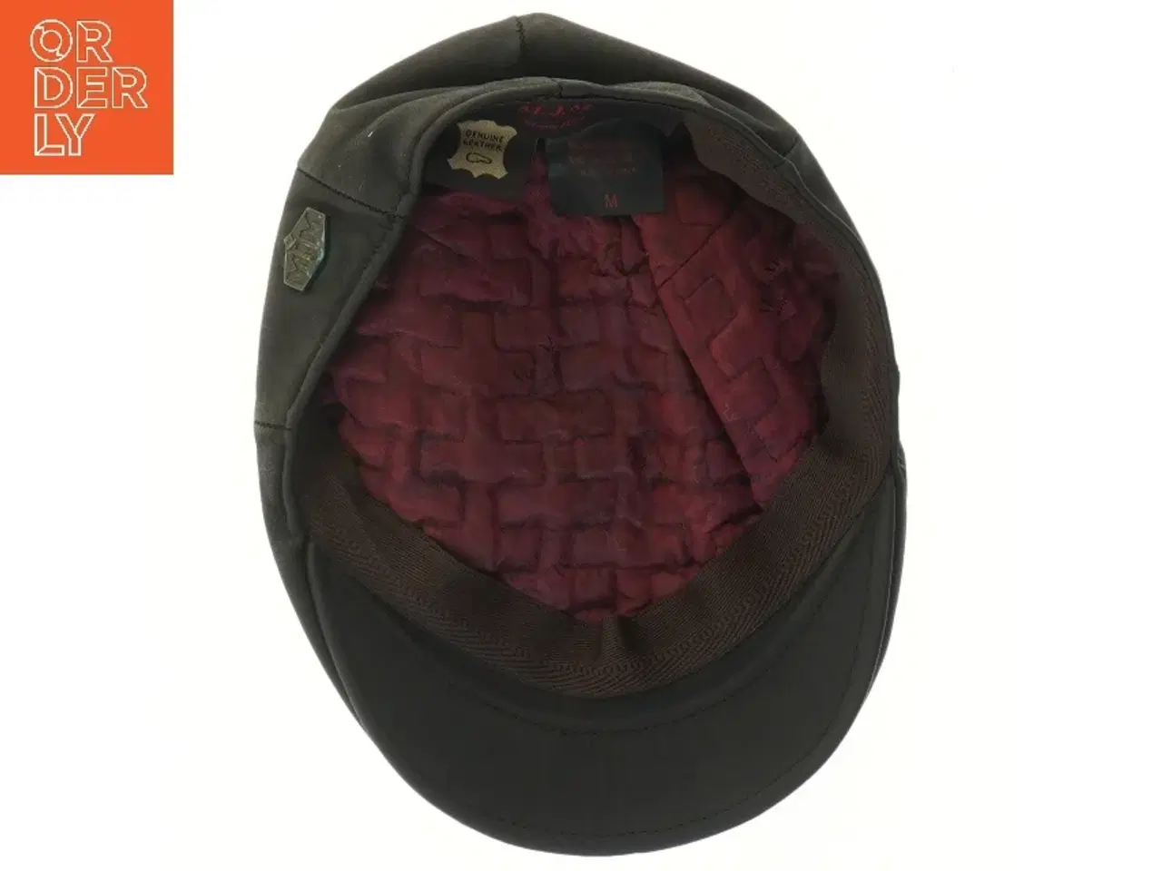 Billede 2 - Sort kasket i læder fra MADE IN LONDON (str. Ø 22 cm)