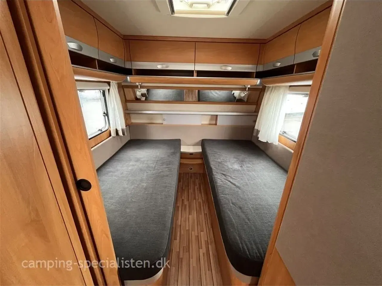 Billede 8 - 2010 - Wilk S4 530 UE   Wilk S4 530 UE 2010 - Se den nu hos Camping-Specialisten.dk