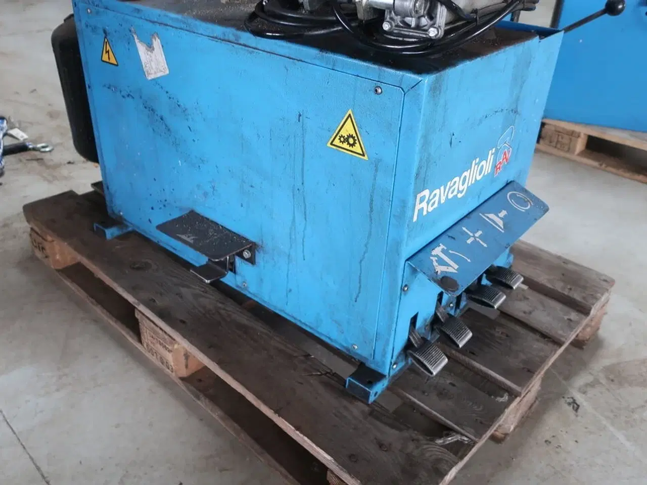 Billede 4 - Dækmaskine RAVAGLIOLI