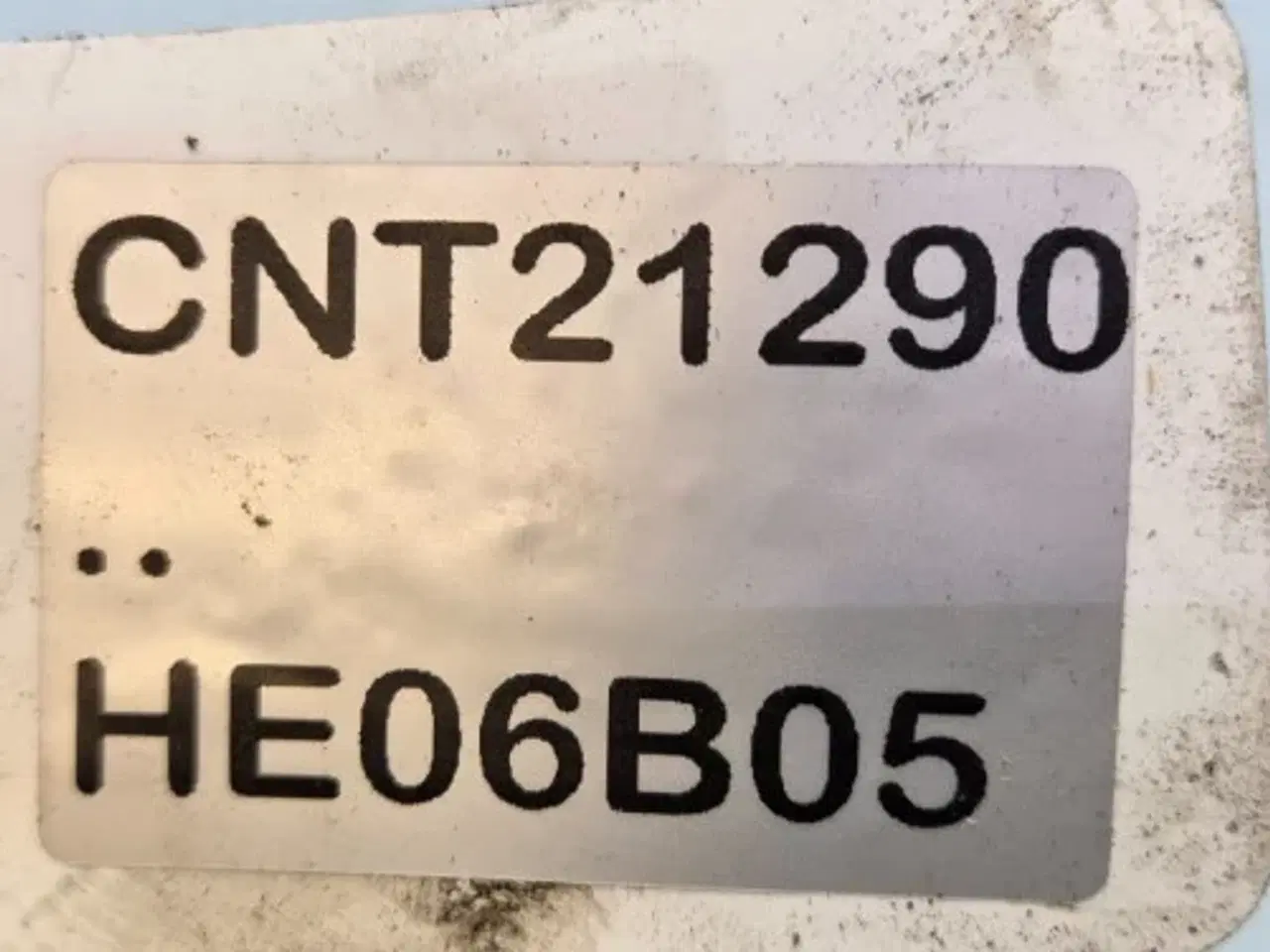 Billede 3 - Cummins 6TAA-8304 Beslag J991108