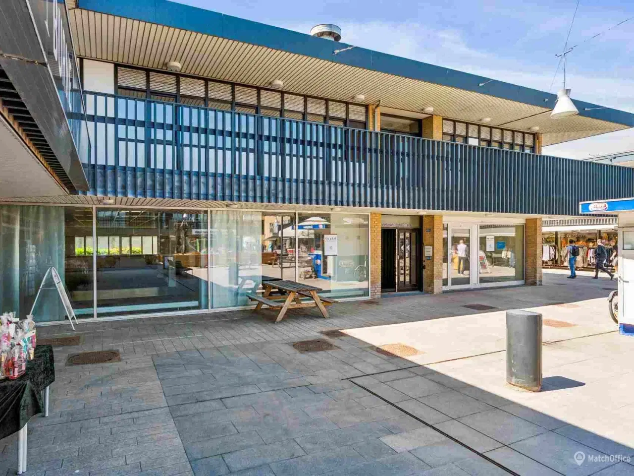 Billede 1 - Stort og attraktivt butikslokale i hjertet af Egedal Centret