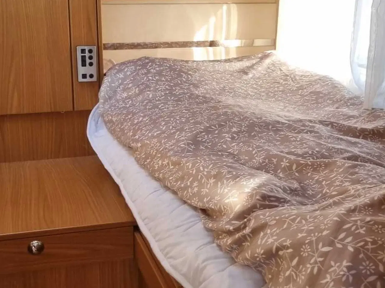 Billede 9 - Hymer T674 Fiat Ducato 2,3 – 130 HK Tramp SL til s