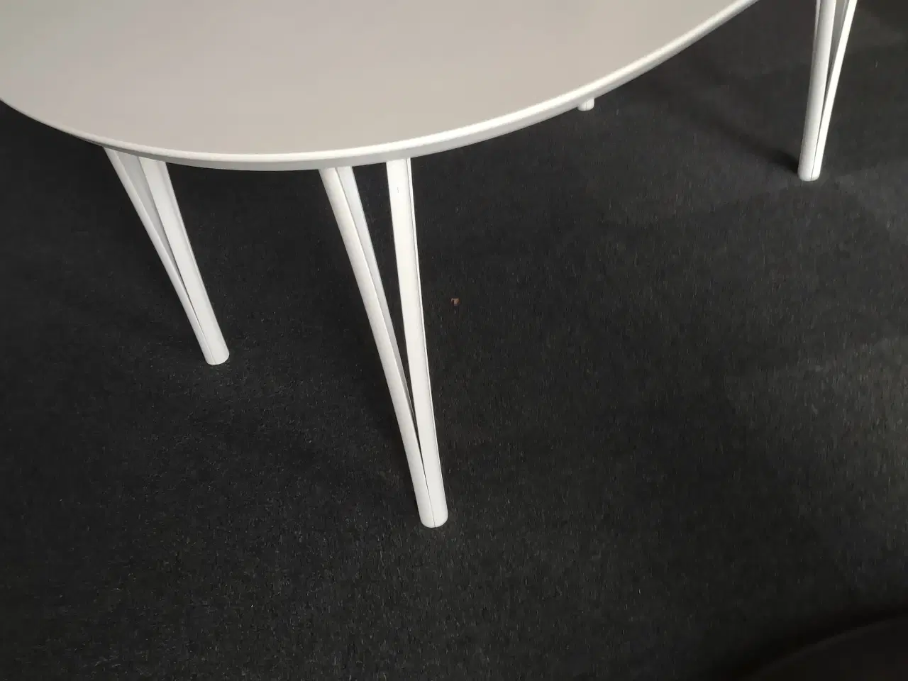 Billede 1 - Spisebord med tllægsplade