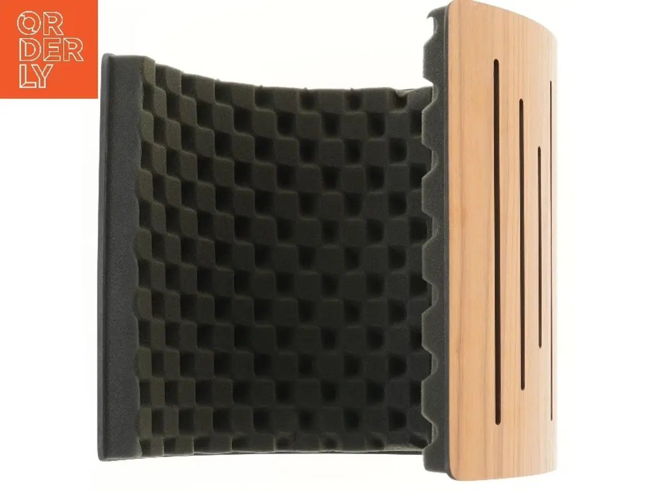 Billede 1 - Mobilt podcast-studie. Akustisk panel til lydisolering fra Vicoustic (str. 35x37 cm)