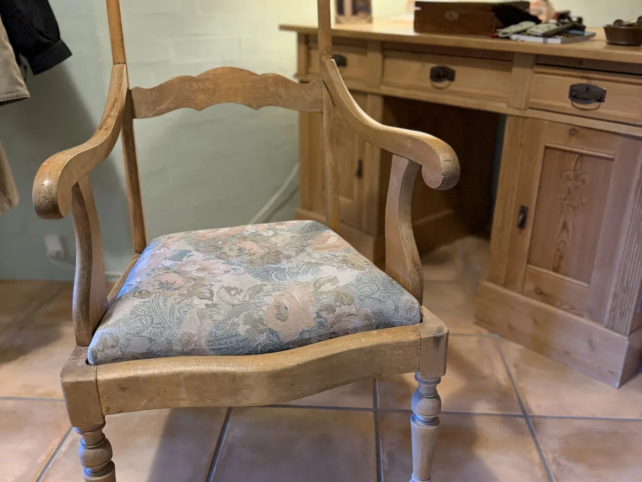 Billede 1 - Stol - afsyret