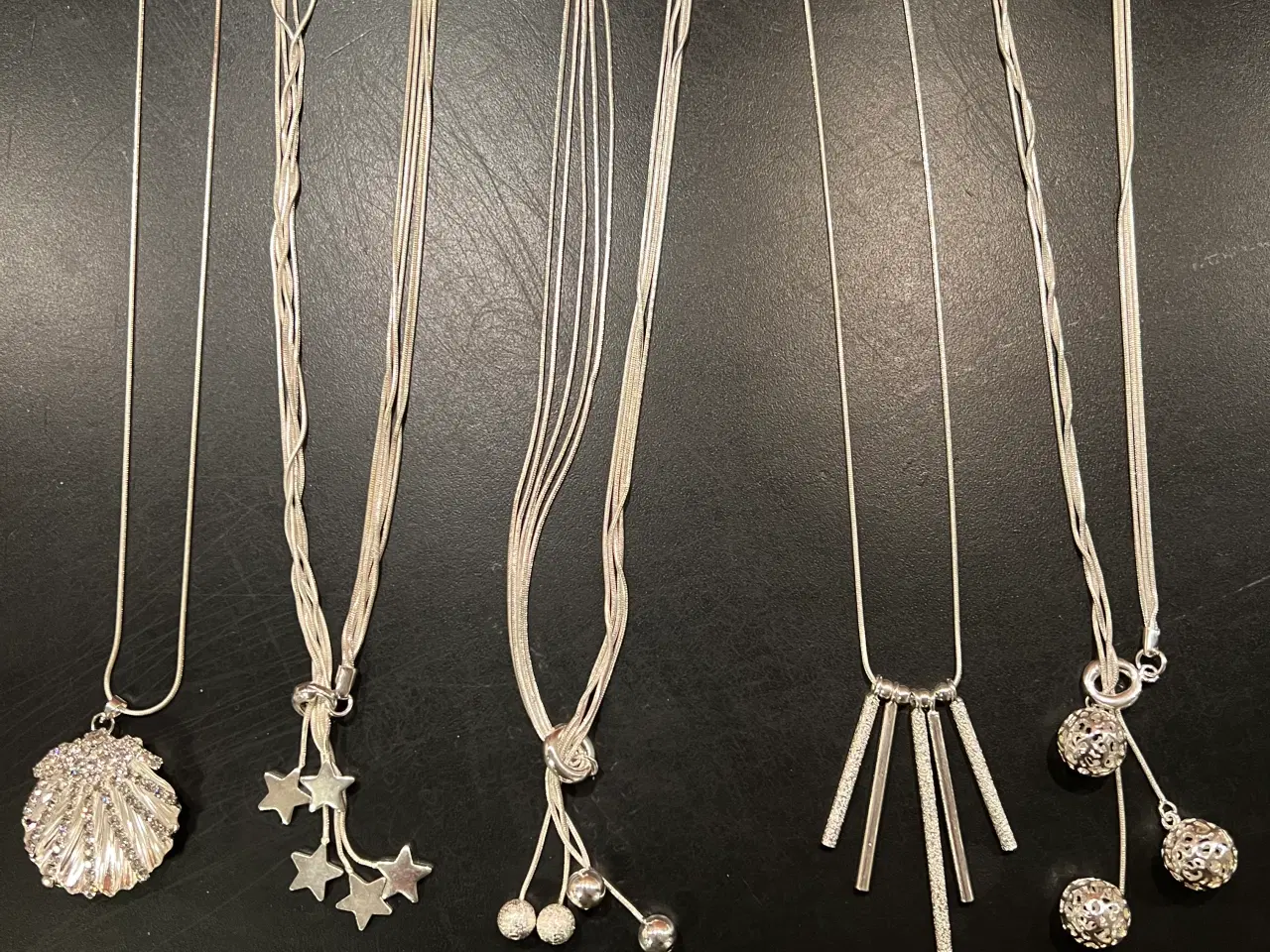 Billede 1 - Smukke nye sølv halskæder