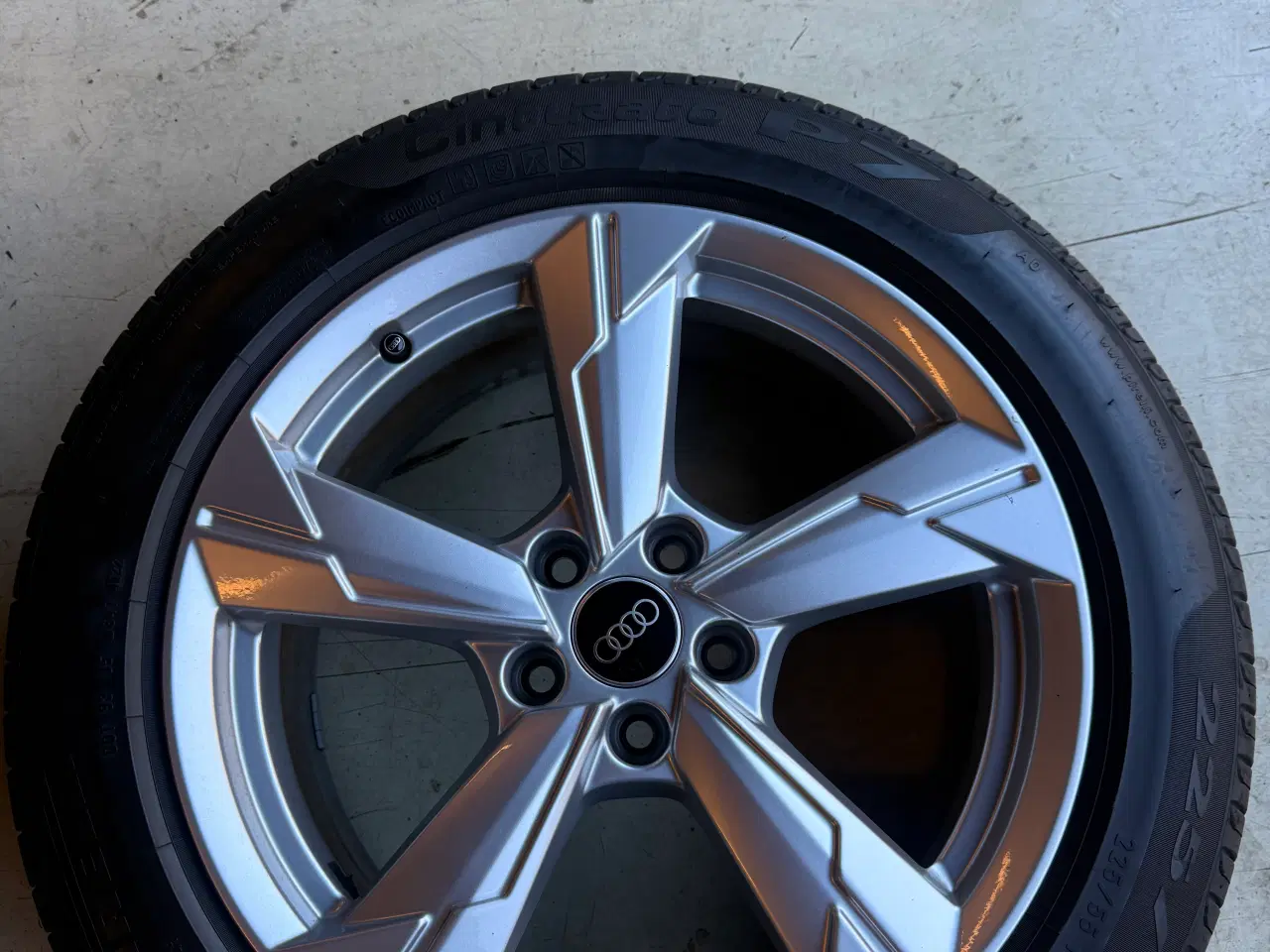 Billede 4 - Audi fælge 18 tommer originale
