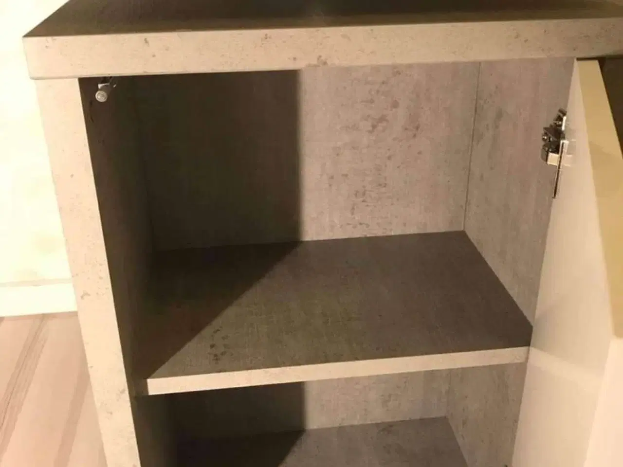 Billede 3 - Skrivebord i perfekt stand 