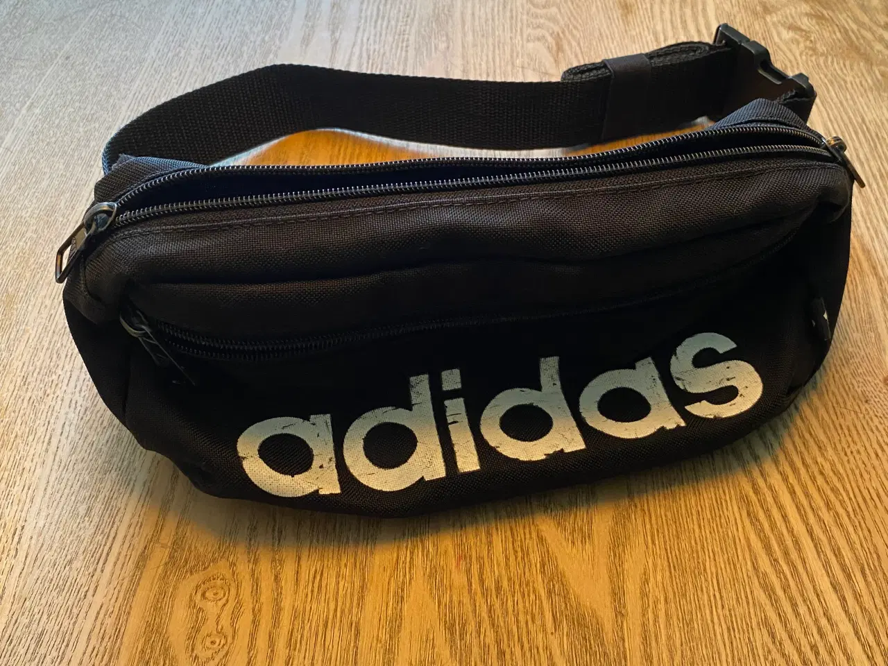 Billede 1 - Adidas taske