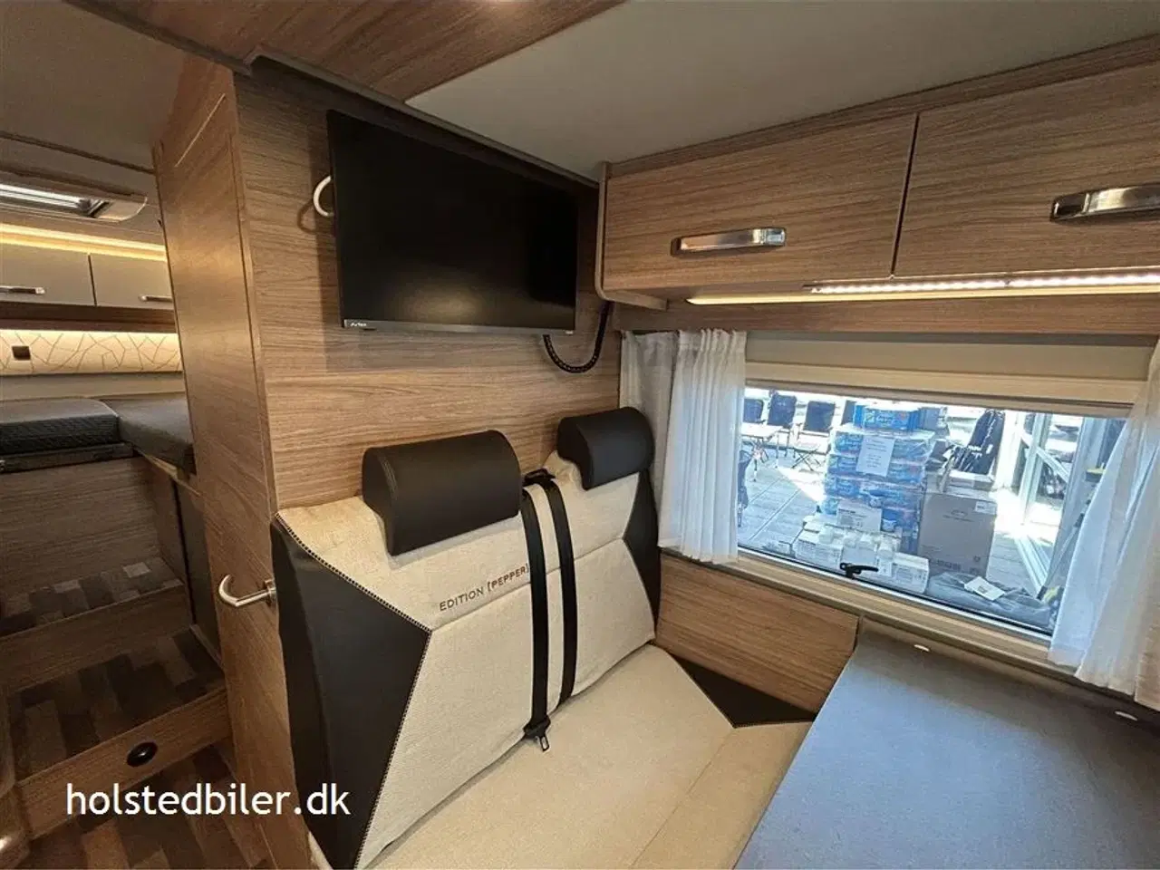 Billede 17 - 2023 - Weinsberg Pepper Edition MEG 640 Suite   Mercedes og 4 sovepladser.