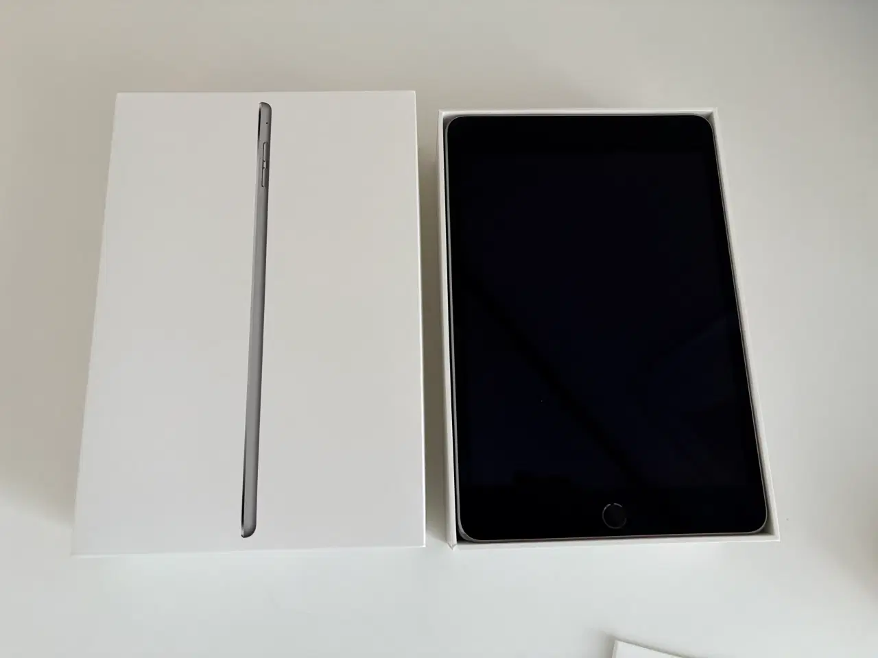 Billede 1 - iPad mini 4