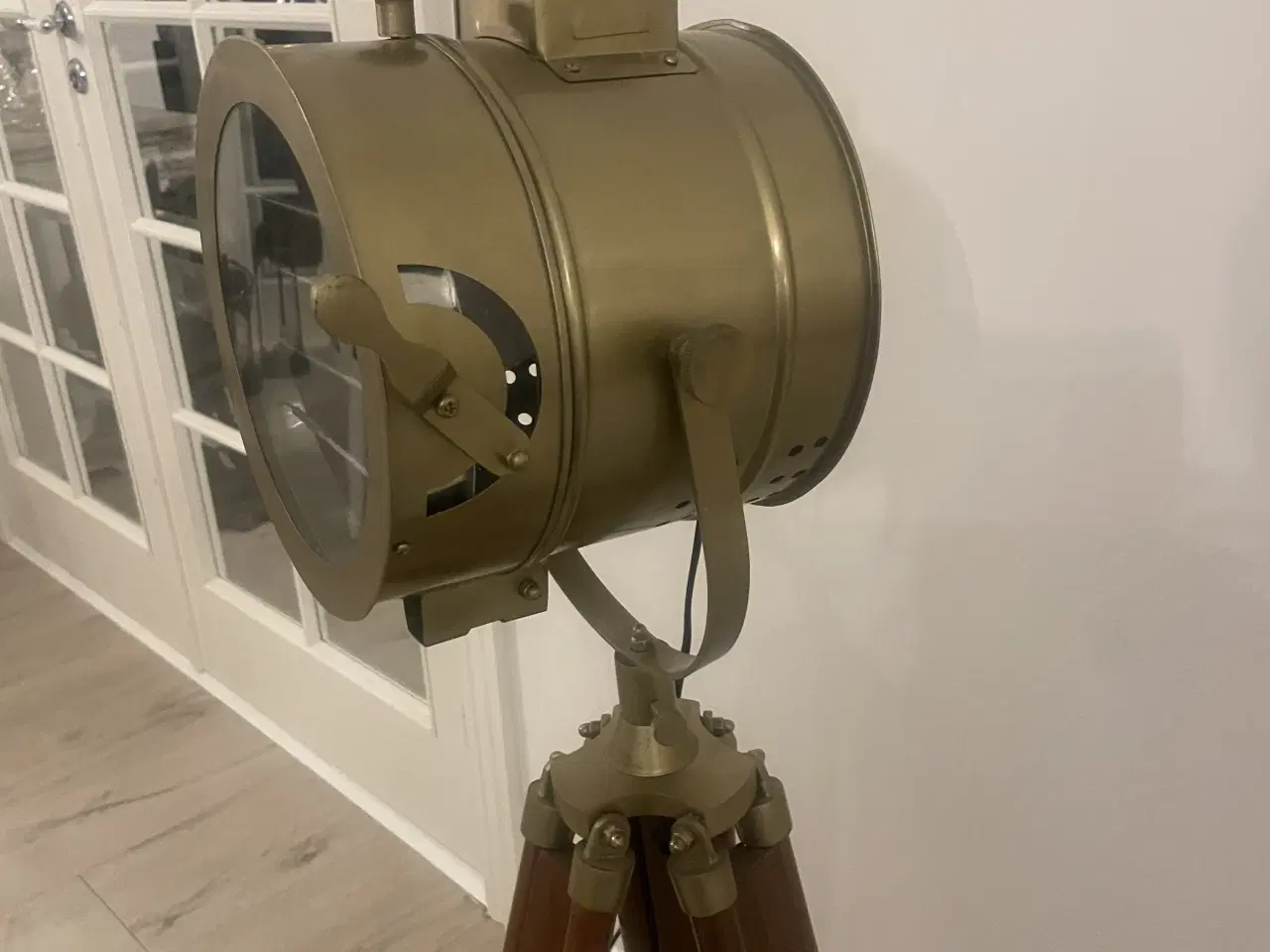 Billede 2 - Gulvlampe i retrostil