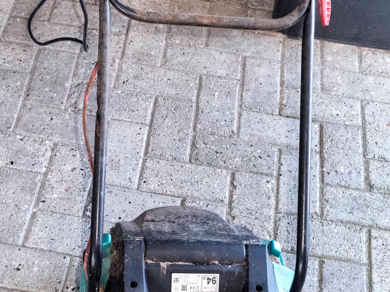 Billede 2 - Plæneklippper - BOSCH  Rotak 37 . Skal bruge ledn.