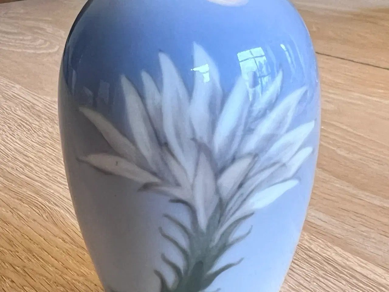 Billede 1 - Royal Copenhagen vase 11 cm