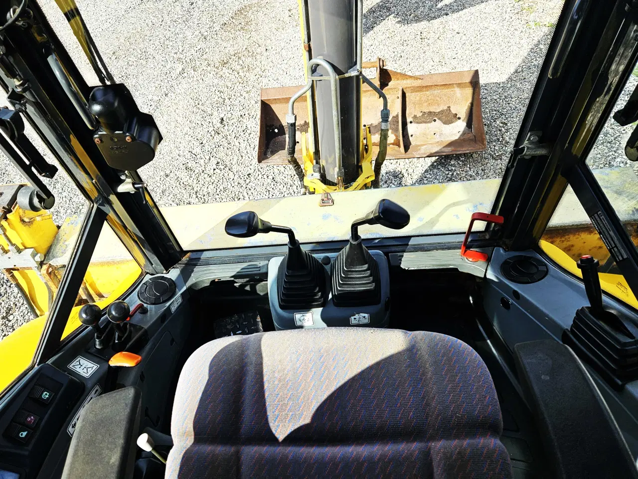 Billede 15 - New Holland LB110B / pæn og veludstyret