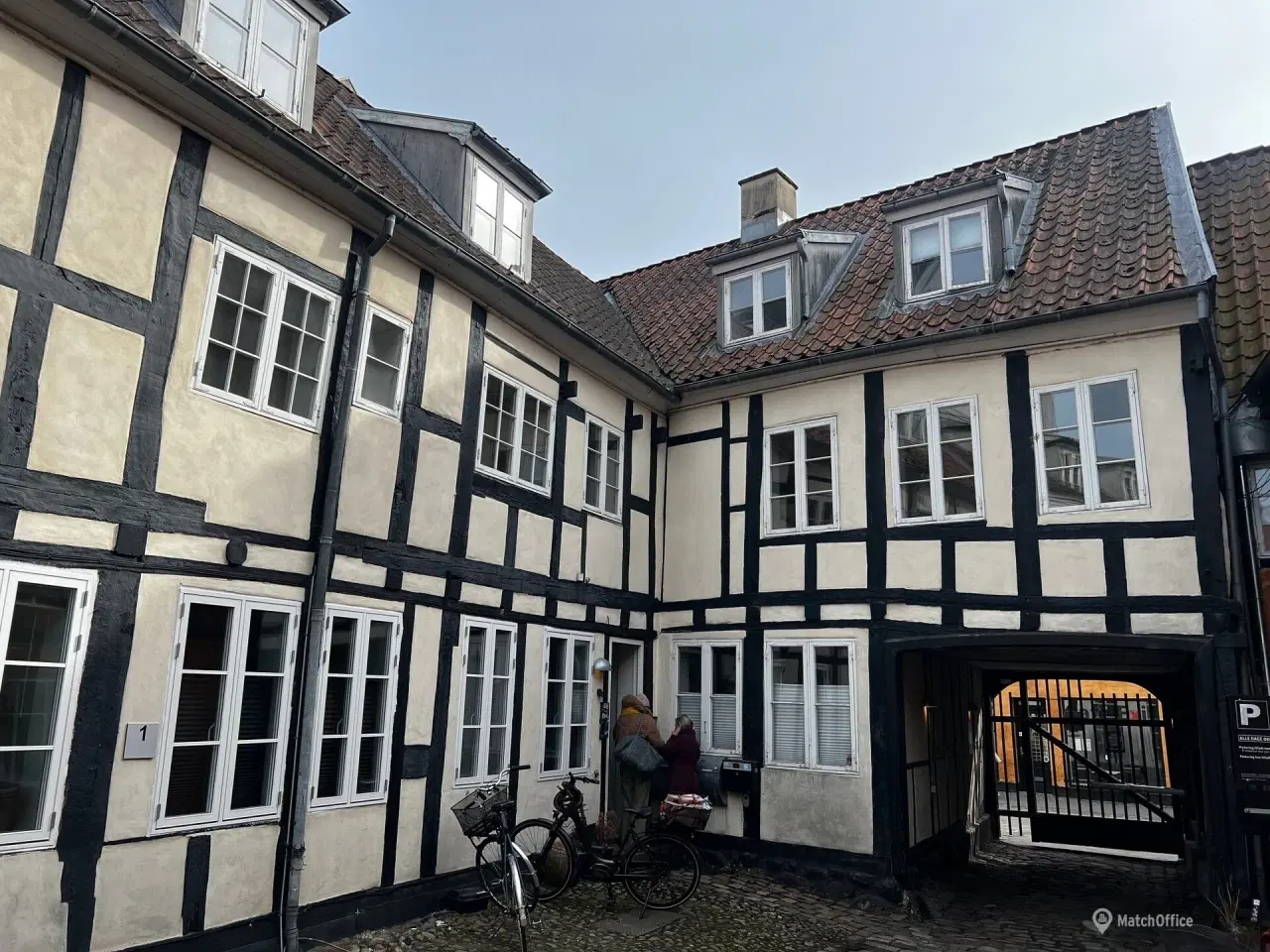 Billede 2 - Hyggeligt lyst kontor/klinik Vestergade 56