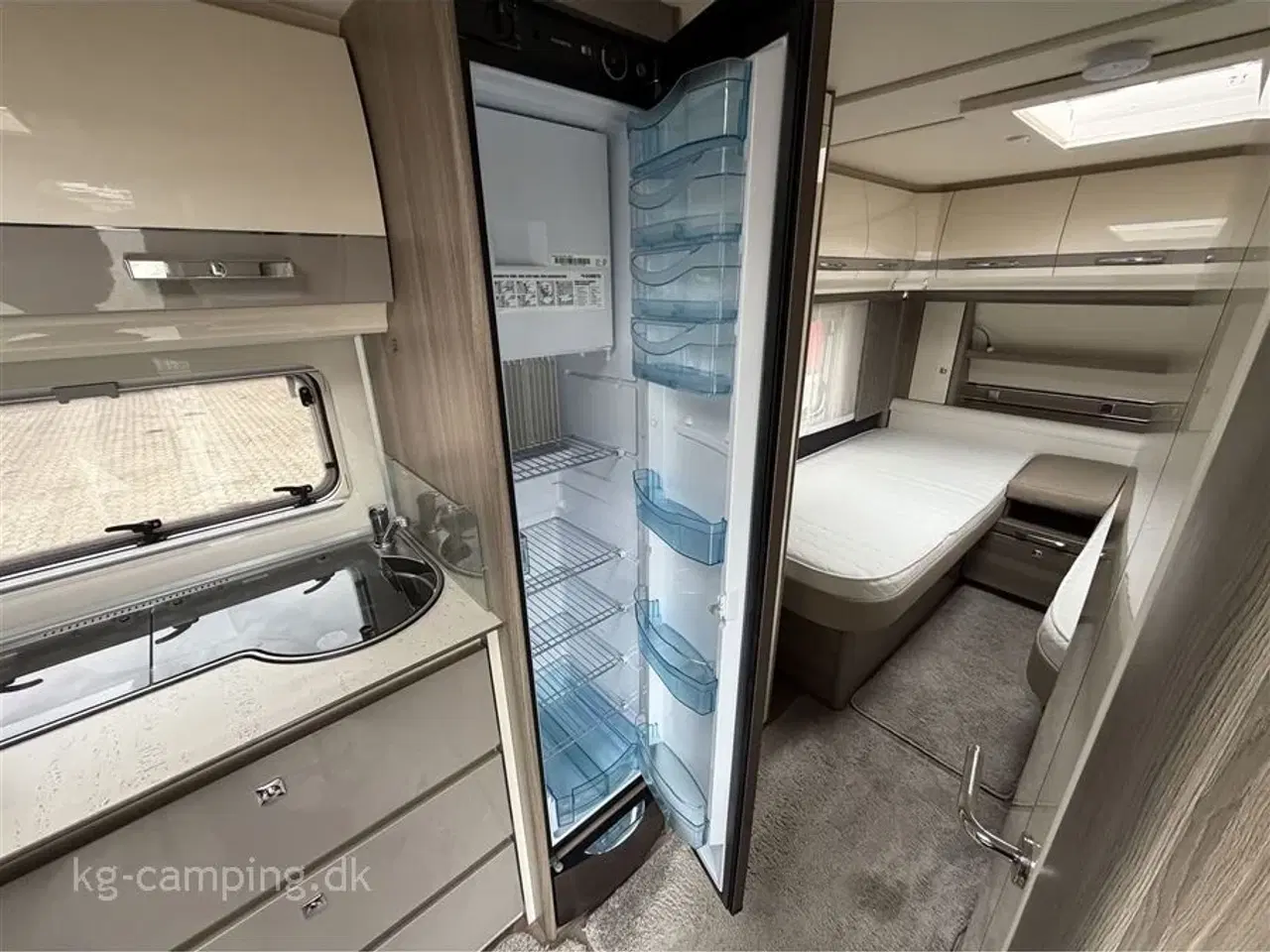 Billede 6 - 2020 - Fendt Tendenza 515 SG   Lækker enkeltsengsvogn med mover, fortelt og meget mere. Kan opvejes til 2000 KG