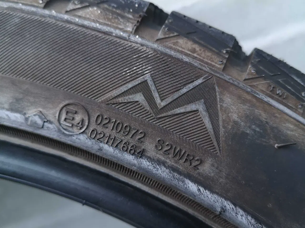 Billede 10 - Pigdæk 225/45R18  95H XL Vinter marxx S1 WR60