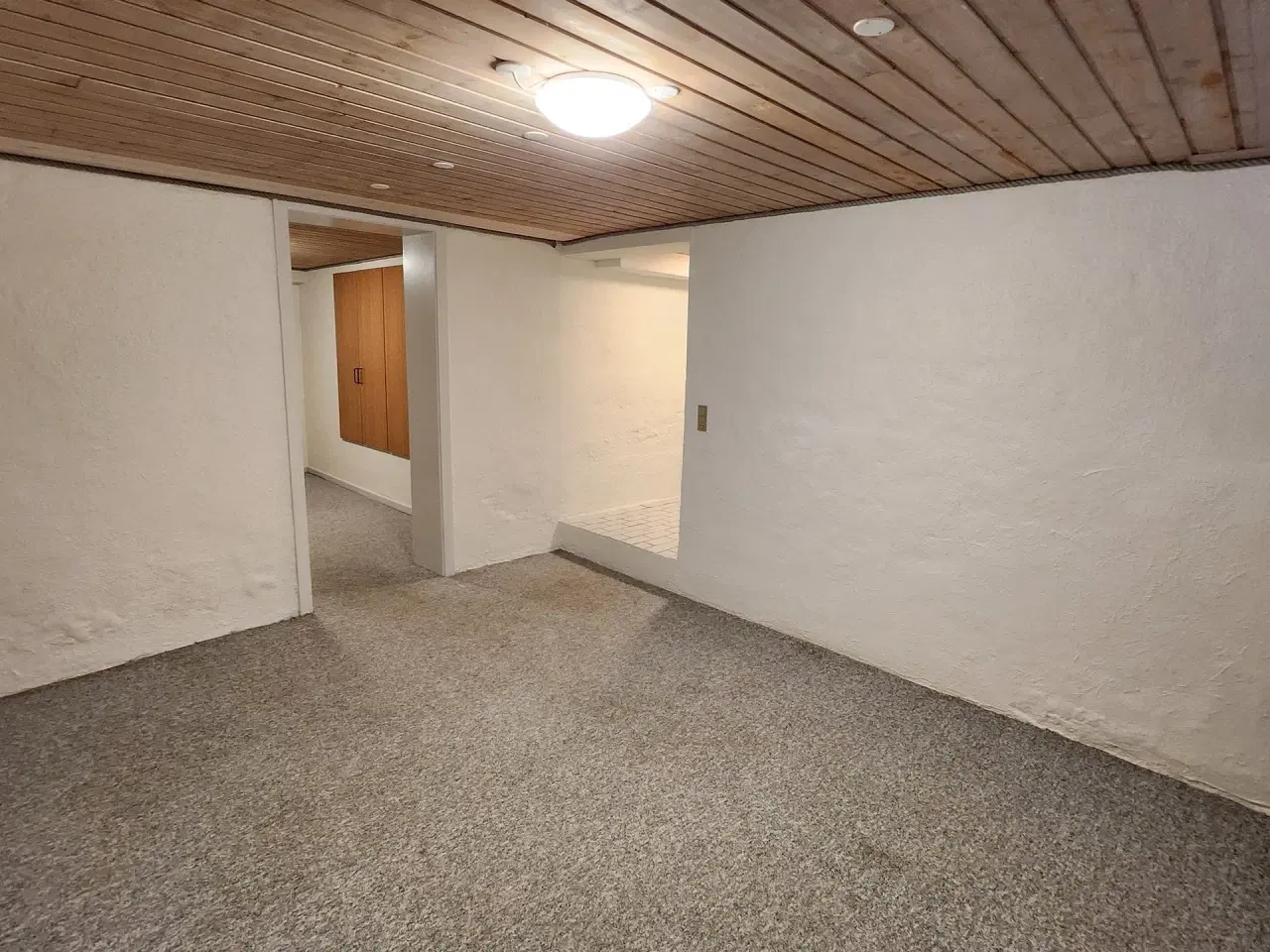 Billede 1 - Super billigt nyistandsat kontor